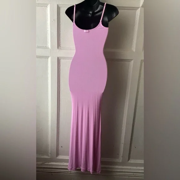 Skims Pink Soft Lounge Spaghetti Strap Bodycon Maxi Dress - Picture 5 of 10